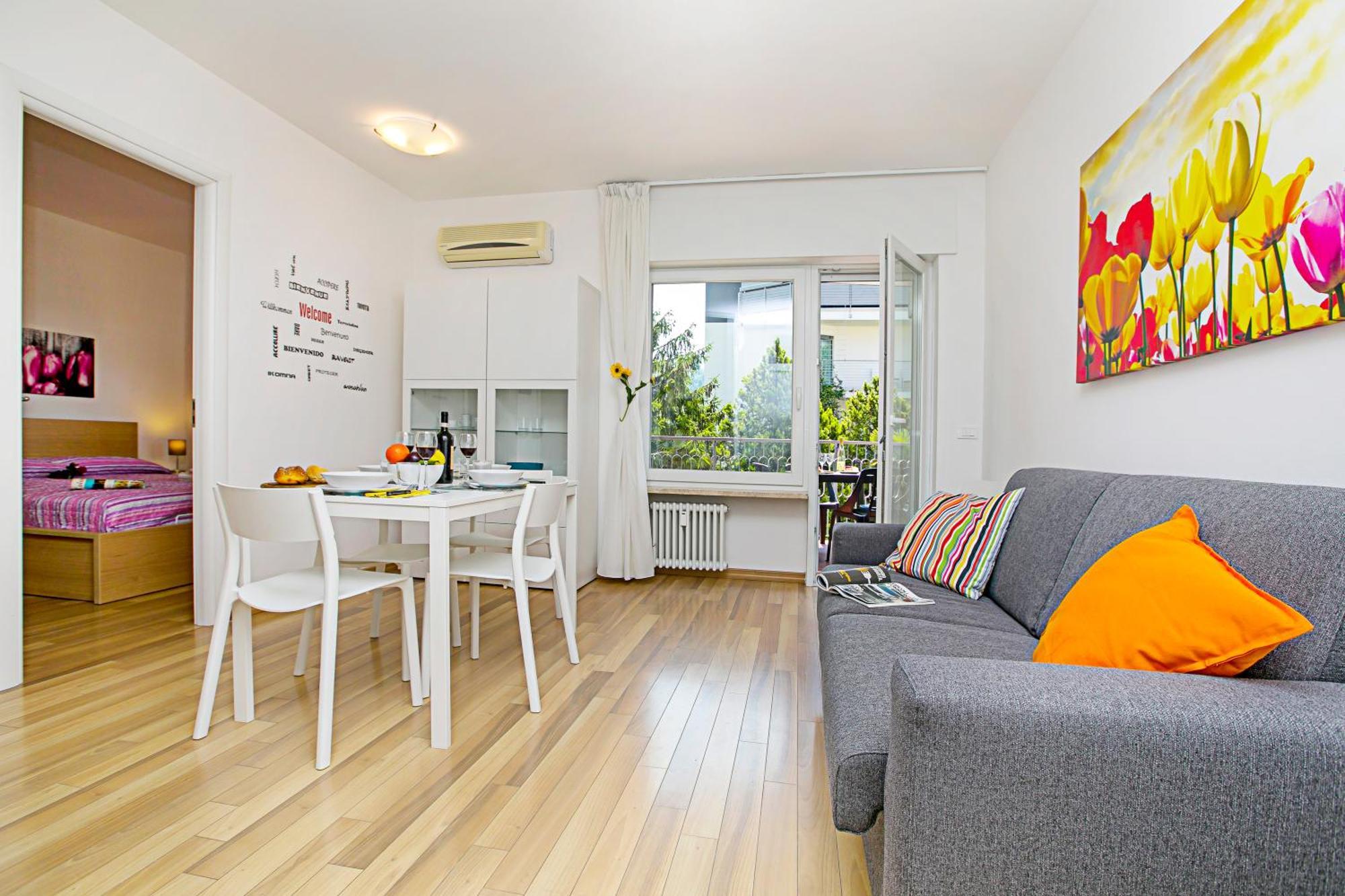 Riva Lago E Spiaggia Apartment 2 - Happy Rentals Exterior photo