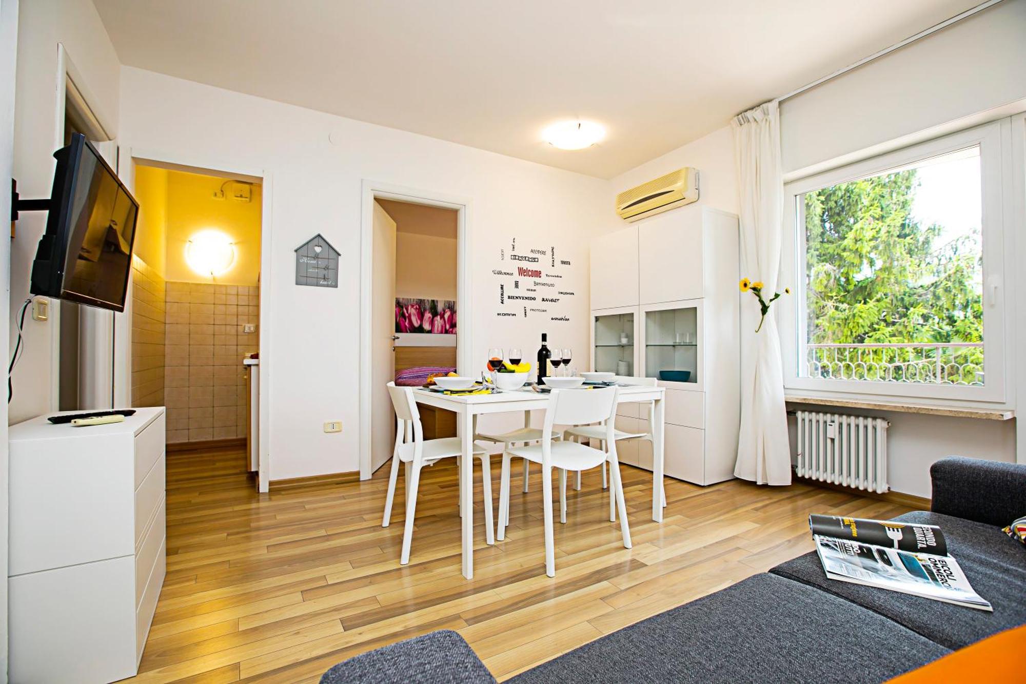 Riva Lago E Spiaggia Apartment 2 - Happy Rentals Exterior photo