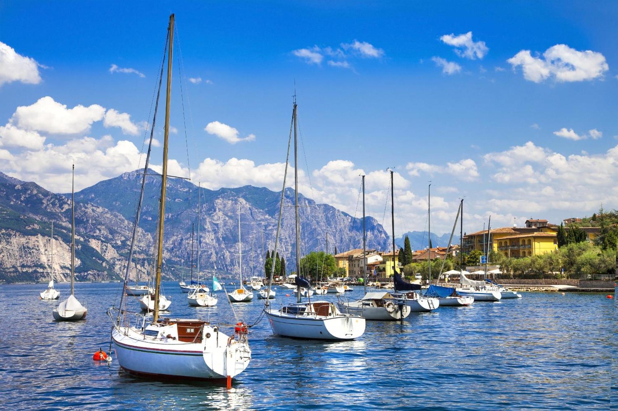 Riva Lago E Spiaggia Apartment 2 - Happy Rentals Exterior photo